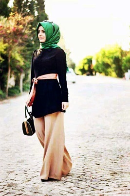tarz-renkli-universite-tesettur-model