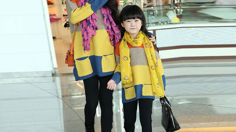 2013-autumn-and-winter-casual-three-color-family-fashion-clothes-for-mother-and-daughter-long-sleeve1.jpg