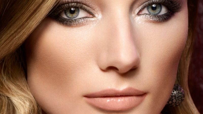 Astonishing-Eye-Makeup-Tips-1024x1024.jpg