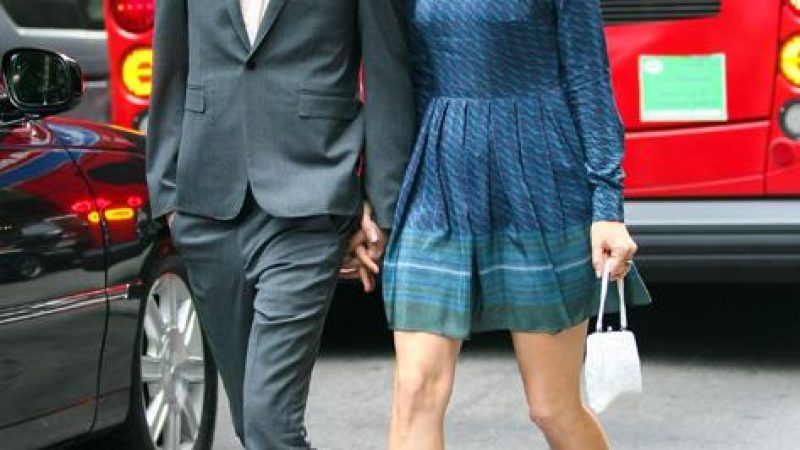 Fabrizio-Moretti-and-Kristen-Wiig.jpg