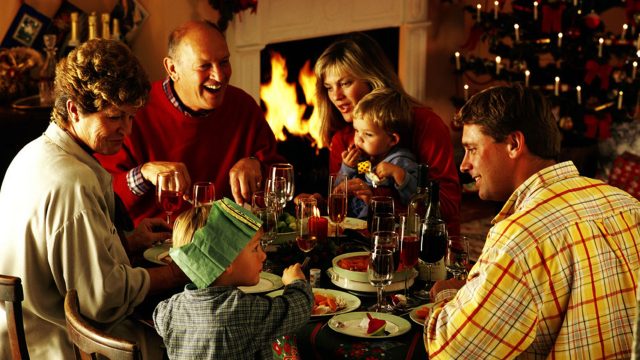 Family-eating-Christmas-dinner-14659961.jpg