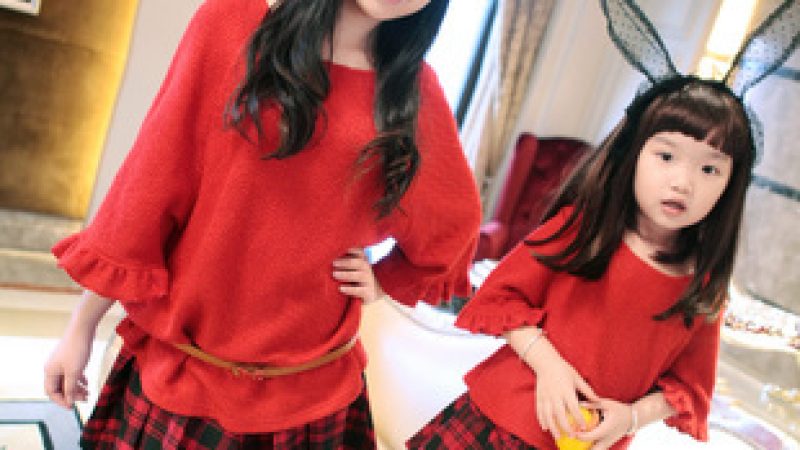 Family-fashion-2013-spring-clothes-for-mother-and-daughter-comfortable-red-sweater-plaid-skirt1.jpg