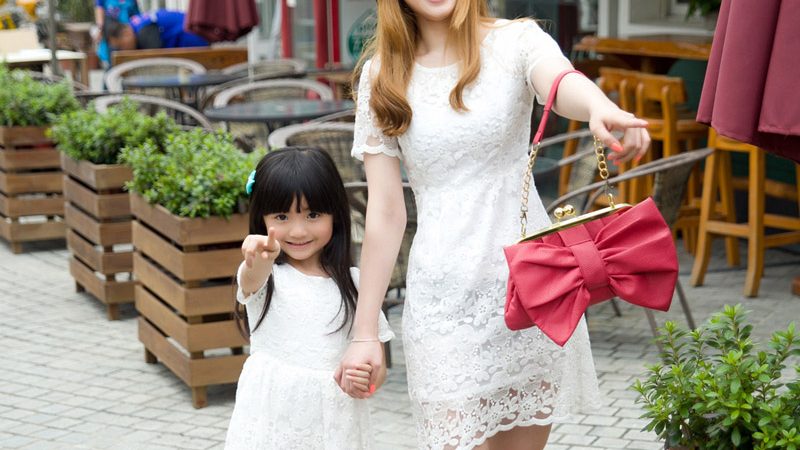 Family-fashion-summer-family-set-clothes-for-mother-and-daughter-2013-set-tendrils1.jpg
