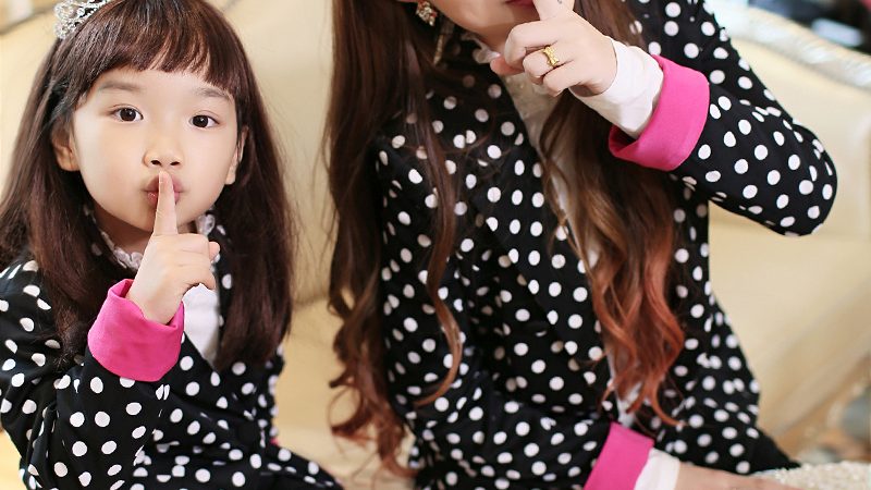 Fashion-autumn-family-2013-black-polka-dot-suit-autumn-female-child-outerwear-mother-and-child-clothes.jpg