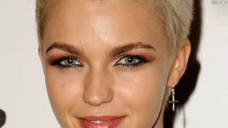 Short-Hairstyles-1.jpg