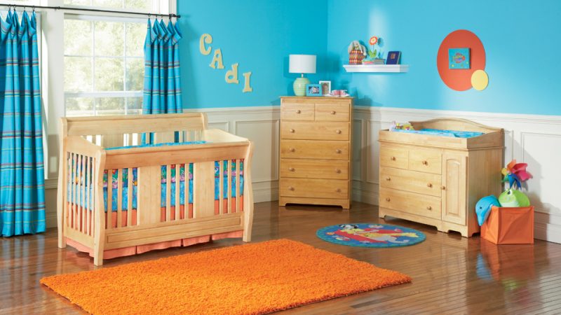 Versailles_Natural_Maple_Finish_Convertible_Baby_Crib_small_2.jpg
