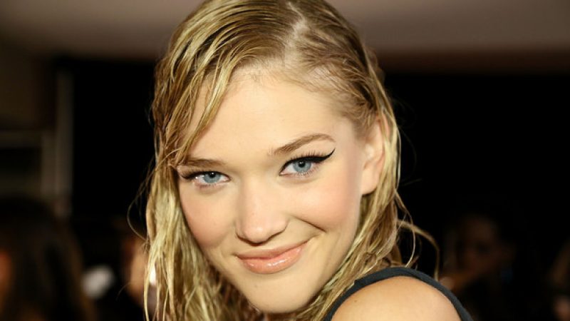 elle-fashion-next-spring-2014-new-york-fashion-week-backstage-beauty-hair-kerastase-2.jpg