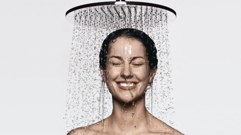 hg_alvensleben-woman-overhead-shower-royal2_730x411-1024x575.jpg