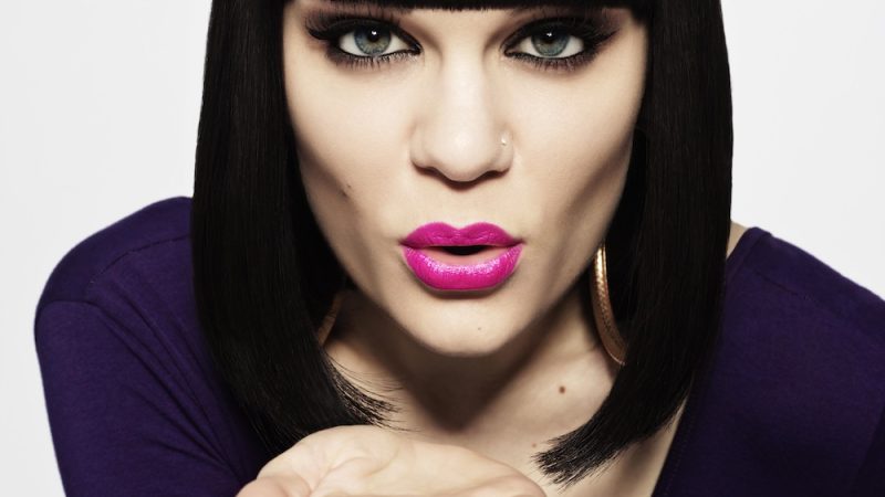 jessie-j-pink-lips-image.jpg