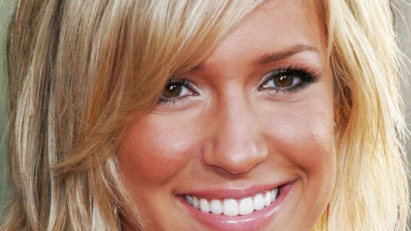 short-hairstyles-for-thick-hair-2014.jpg