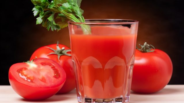 tomatoes_fresh-wallpaper-1680x1050.jpg